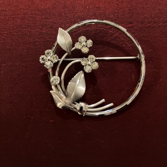 Vintage Jewelry - Gorgeous vintage brooch